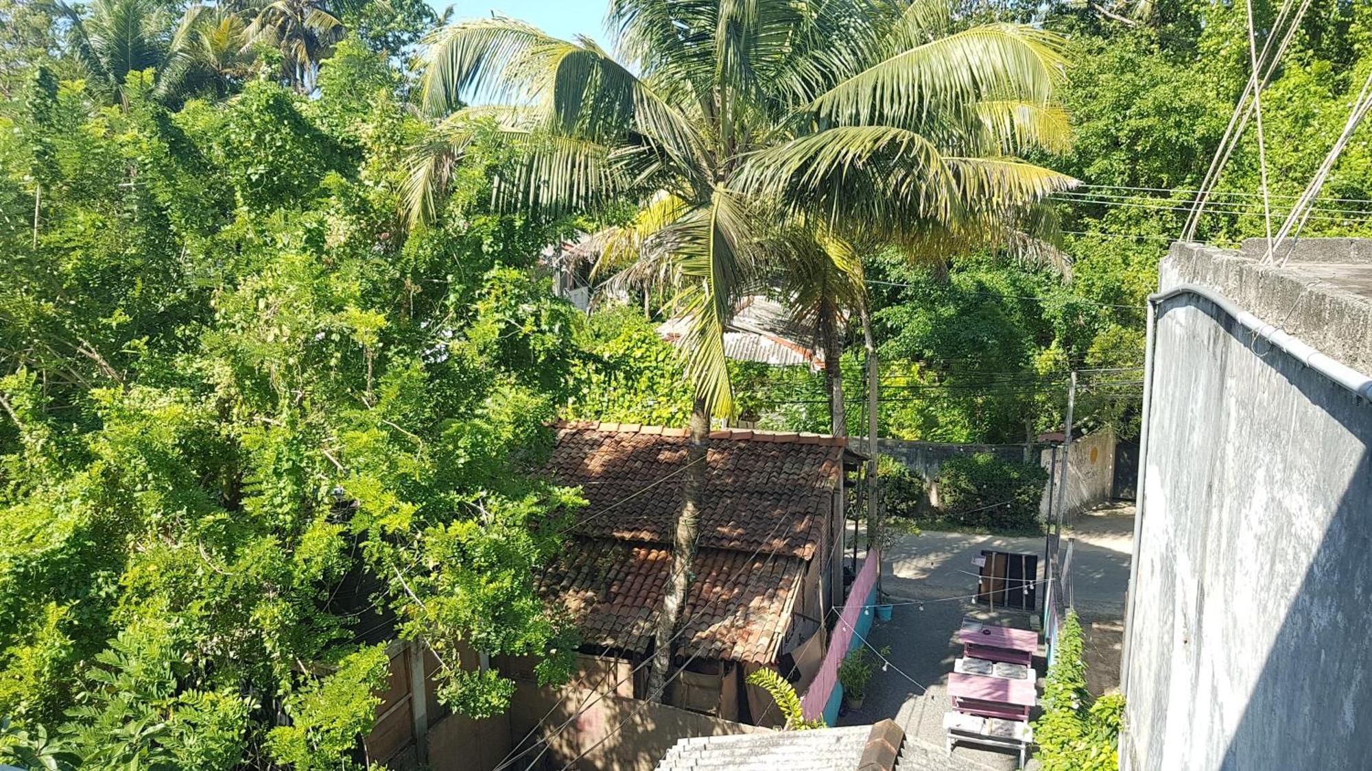 Hotel Pinki Nest Mirissa Esterno foto